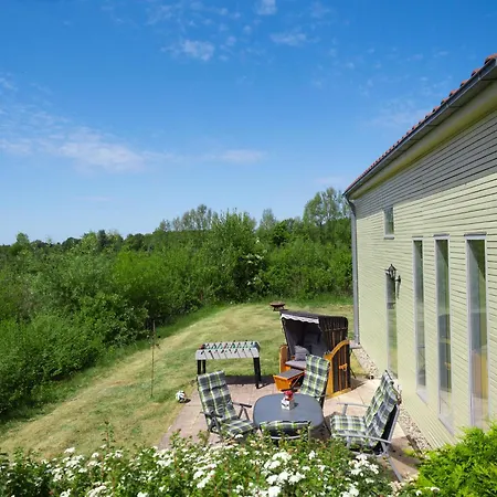 Kranichnest Holiday home Bodstedt